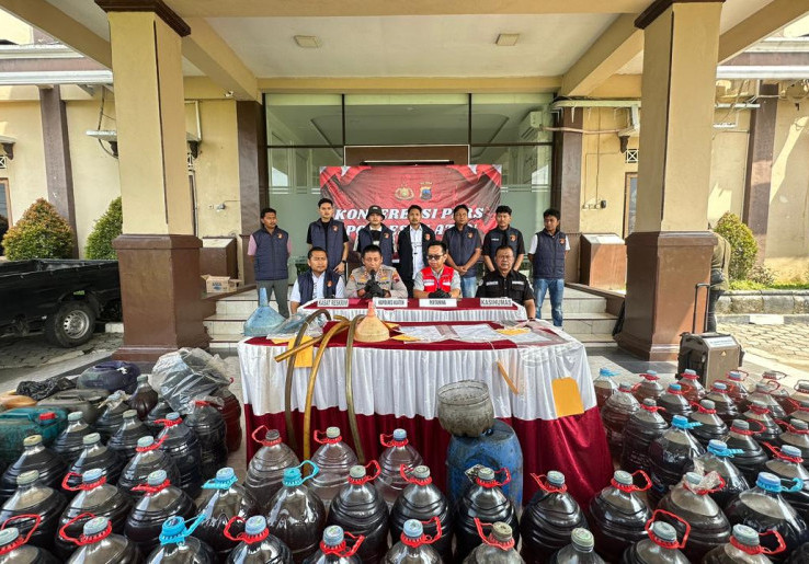 Polres Klaten Bongkar Penimbunan Solar Subsidi 2 Ton, Omzet Capai Rp 200 Juta per Bulan