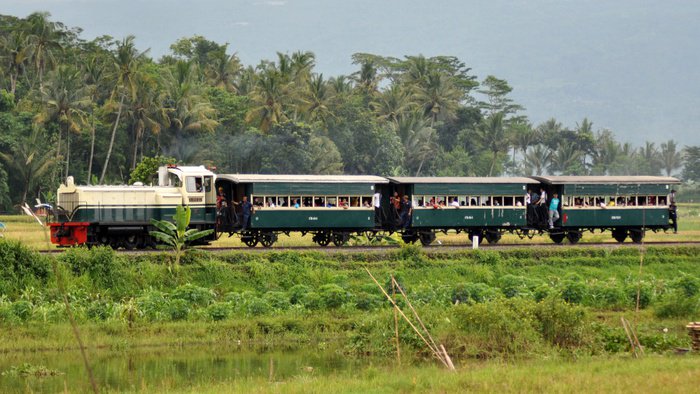 Keuntungan Reaktivasi Jalur Mati Kereta Api