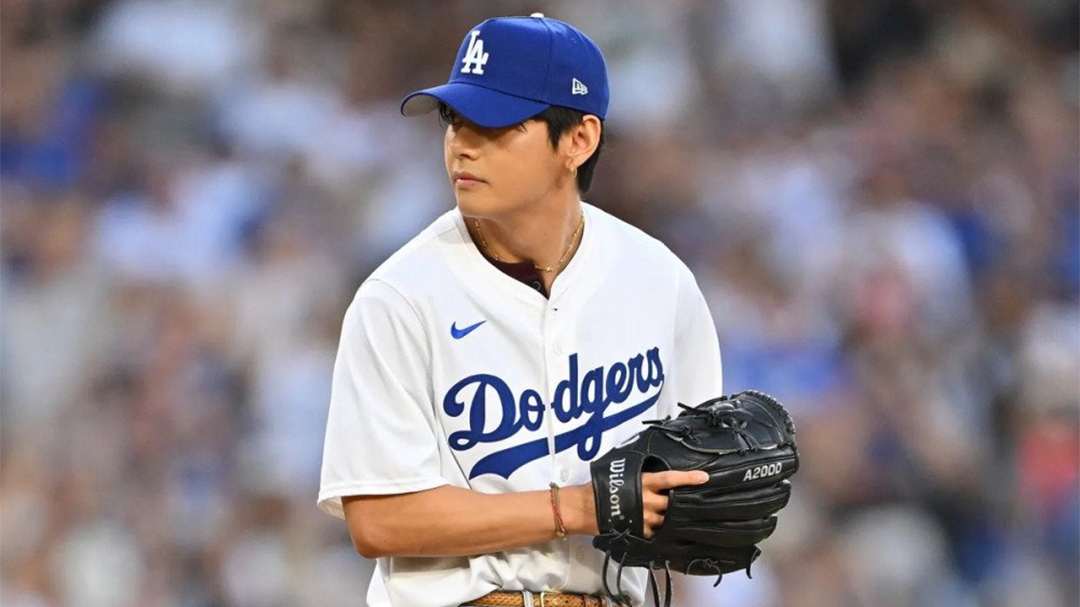 V BTS Sold Out King Sejati, Bikin Penjualan Tiket MLB Naik 5 Kali Lipat saat Ia Melempar untuk LA Dodgers