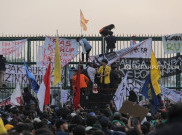  Kelompok Massa dan Elemen Mahasiswa Bantah Demo Depan DPR Dibayar