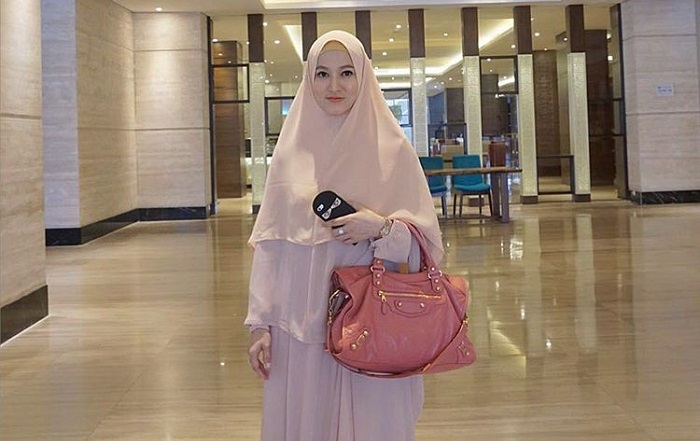 Instagram @lyravirnasyari