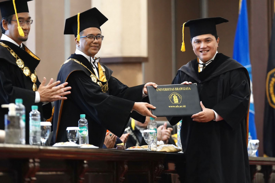 Universitas Brawijaya Anugerahkan Gelar Doktor Honoris Causa kepada Erick Thohir