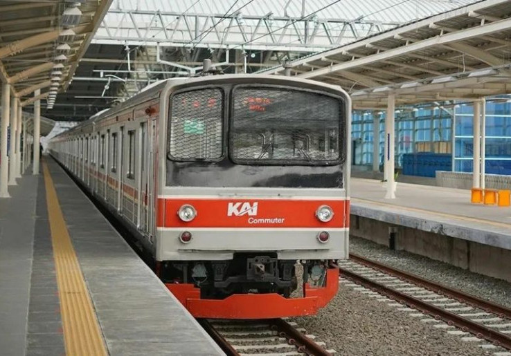 Pemerintah Berencana Naikkan Tarif KRL Tahun Depan