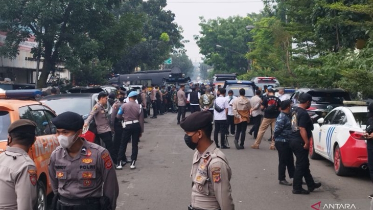 BNPT Kecolongan Aksi Bom Bunuh Diri di Polsek Astanaanyar