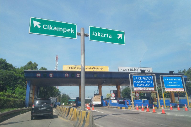 Jalan Tol. (Foto: Antara)