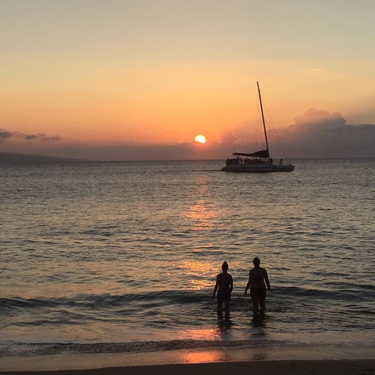 Pantai Ka'anapali. (Foto: instagram.com/angelam0n)
