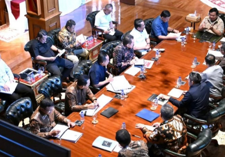 Presiden Prabowo Gelar Rapat Kabinet di Hambalang, Bahas Penertiban Tambang dan Kawasan Hutan