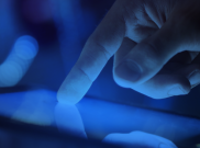 Bahaya Blue Light Mengintai Pengguna Gadget