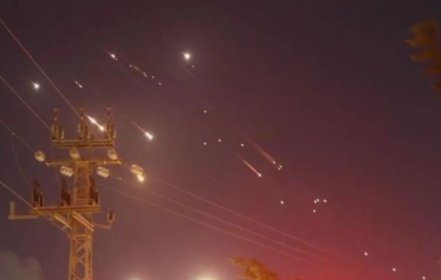 Rudal Israel Buatan AS Bombardir Iran, 392 WNI Dipastikan Selamat