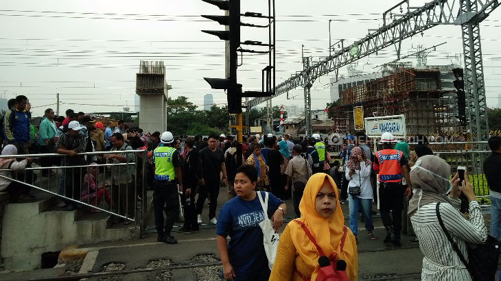 Keluar Tanpa Lewat Gate, Dirut PT KCI Berharap Penumpang Lapor Petugas