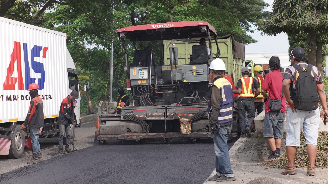 Pemerintah Targetkan H-10 Lebaran 2026 'Zero Potholes', Jalur Pantura Dikebut Bebas Lubang