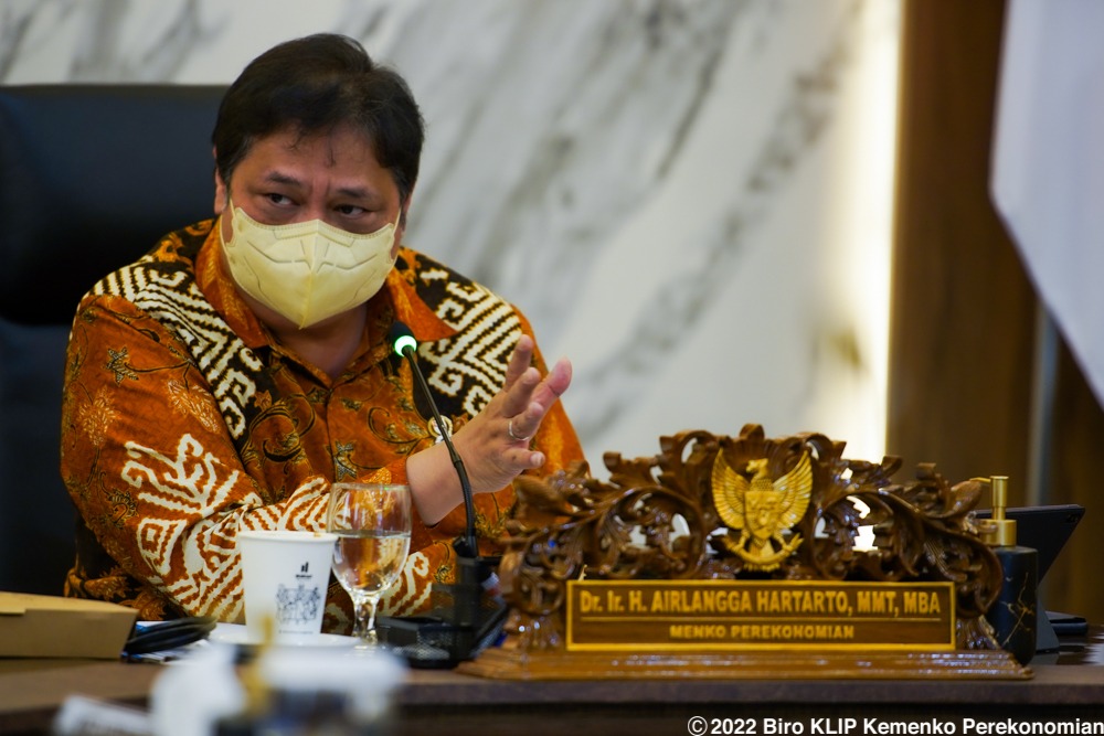 Airlangga: Pemulihan Berbagai Sektor Tetap Seimbangankan Kesehatan dan Ekonomi