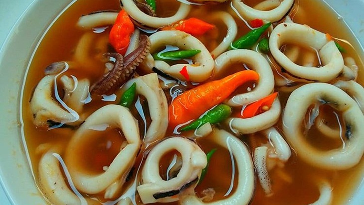Pindang Cumi, Sajian Seafood Incaran Pelancong ke Negeri Seribu Pantai