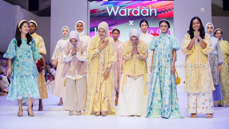 Hadirkan Tampilan Manis, Wardah Gandeng 7 Desainer Lokal di JFW 2023