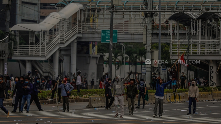 1.000 Orang Lebih Ditangkap Terkait Aksi Tolak UU Cipta Kerja