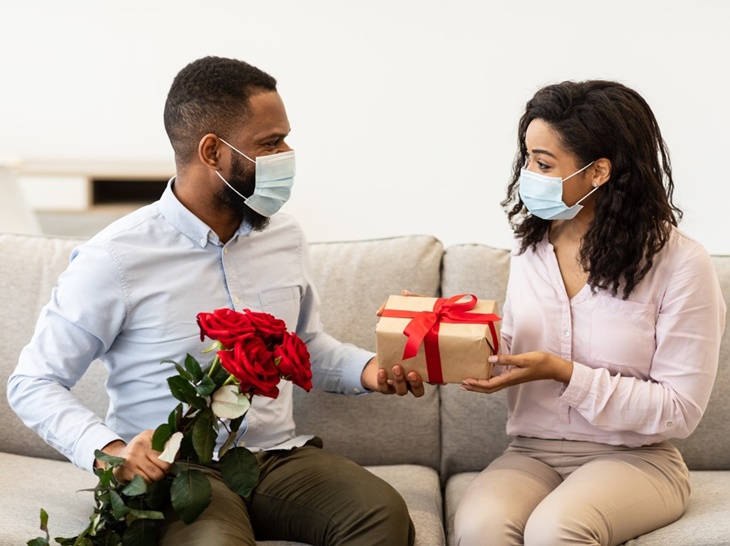 Beri Kesan Terbaik dengan Pakai Masker Saat Kencan