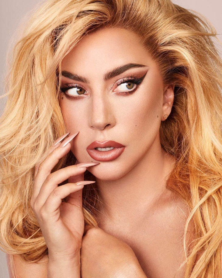 Lady Gaga dan Adam Driver Foto Bareng untuk 'House of Gucci'