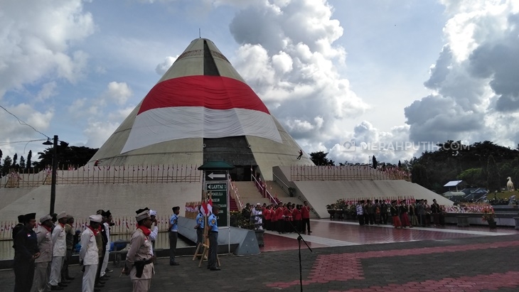 Ribuan Bambu Runcing Kelilingi Monumen Jogja Kembali, Ada Apa Ya?