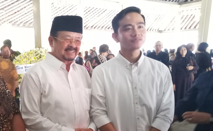 Achmad Purnomo bersama Gibran Rakabuming dalam sebuah kesempatan di Solo