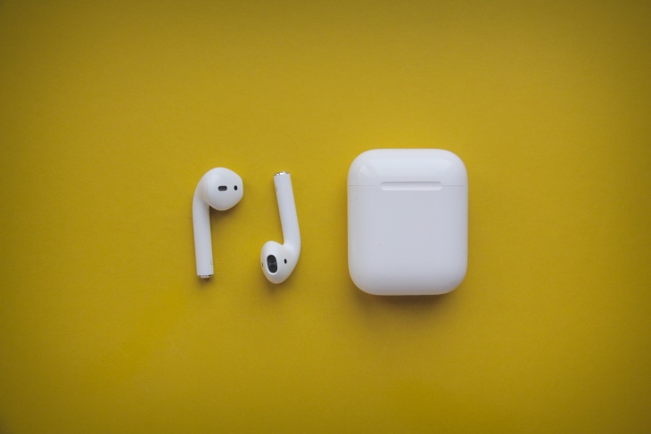 Apple Tengah Rancang AirPods Lite