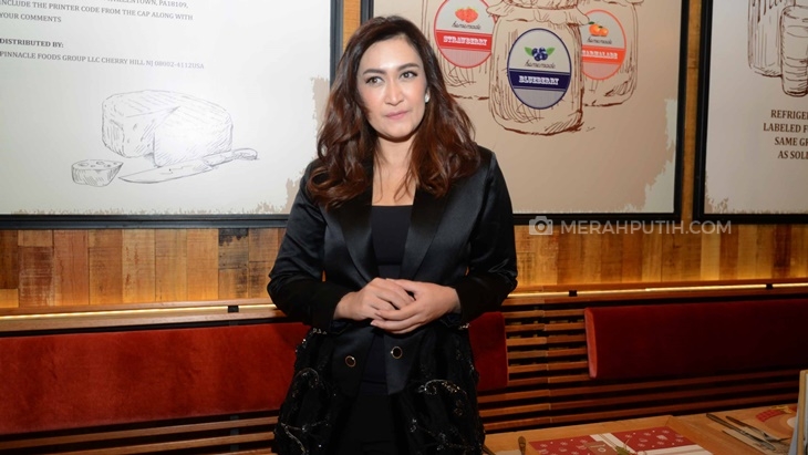 Nafa Urbach Hadiahi Anak ke Jepang Jika Dapat Nilai Bagus