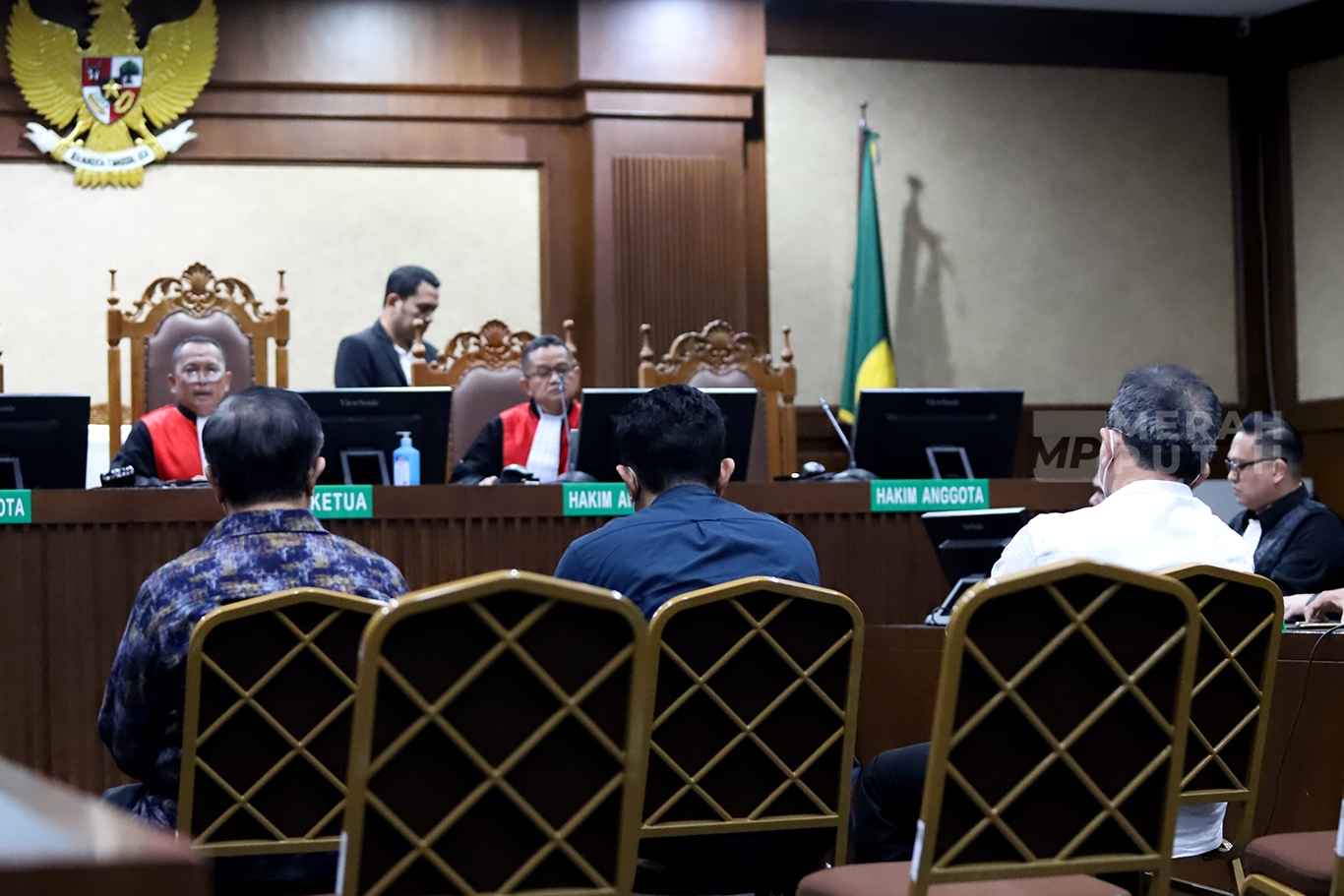 Sidang Perdana Tiga Hakim Nonaktif PN Surabaya Pemberi Vonis Bebas ...