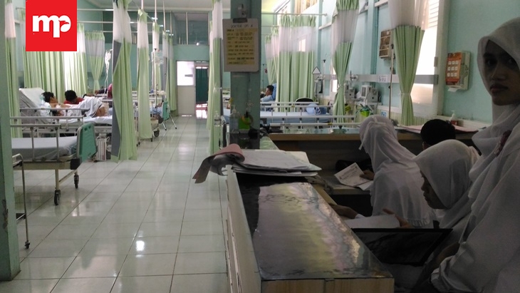 Limbah Beracun Dibuang Sembarang, Puluhan Warga Pingsan