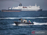 Di Tengah Proses Negosiasi, Militer AS Hancurkan 2 Kapal Garda Revolusi di Pelabuhan Iran
