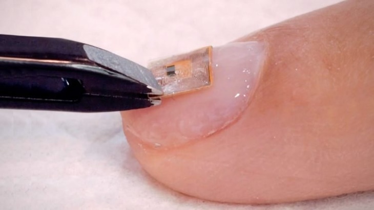 Mengenal Kecanggihan Manikur Microchip