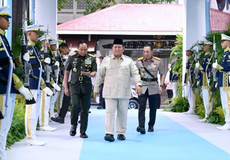Prabowo Ingatkan Polri Lahir dari Rahim Rakyat, Punya DNA yang Unik Dibanding Polisi di Belahan Dunia Lain