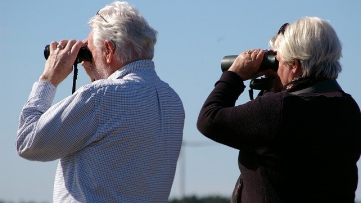 Usir Kesepian ini Kiat Jalin Persahabatan