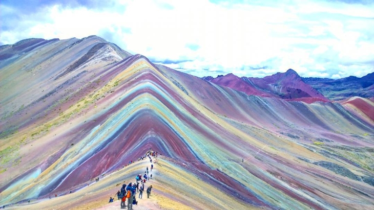 Gunung Pelangi, Destinasi Impian Semua Orang seperti di Negeri Dongeng