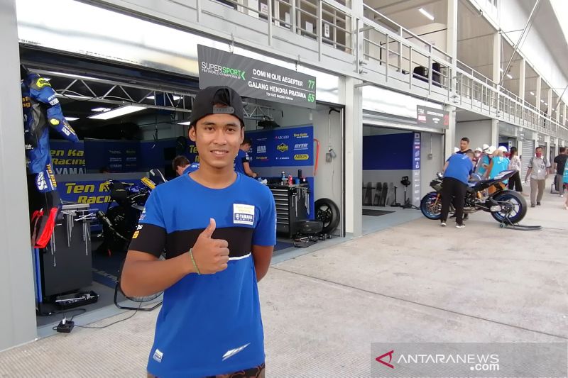 Wakil Indonesia Gagal Finis, De Rosa Juara Race 1 Supersport WSBK Mandalika