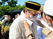 Kunjungi 2 Pesantren di Jatim, Airlangga Ajak Bersama-sama Bangkit dari Pandemi