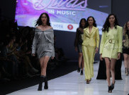 Peragaan Busana Luna Maya X Hartono Gan di Jakarta Fashion Week 2018