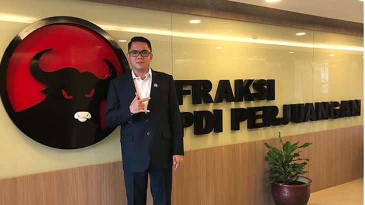 Koalisi Prabowo-Sandi Masuk Kabinet, PDIP: Pak Jokowi Orangnya Pintar