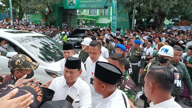 Gubernur Jawa Tengah Ganjar Pranowo saat hadir di Resepsi Satu Abad NU di Gelora Delta Sidoarjo, Jawa Timur, Selasa (7/2). (Foto: MP/Budi Lentera) 
