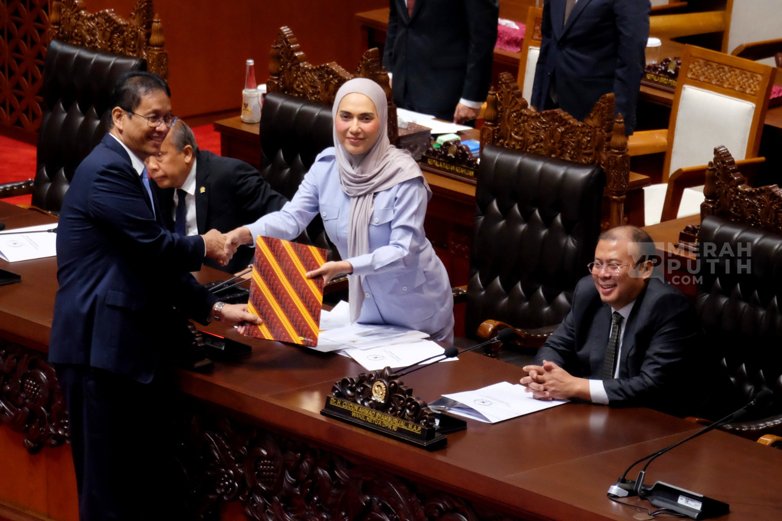 Rapat Paripurna DPR: Menkeu Beri Tanggapan atas RUU Pertanggungjawaban APBN Tahun 2025