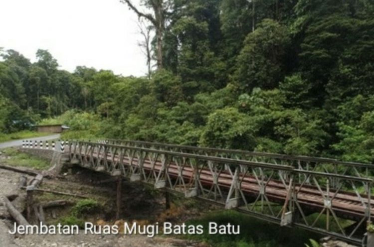 Panglima TNI Pastikan Pembangunan Jalan Trans Papua Segera Dilanjutkan