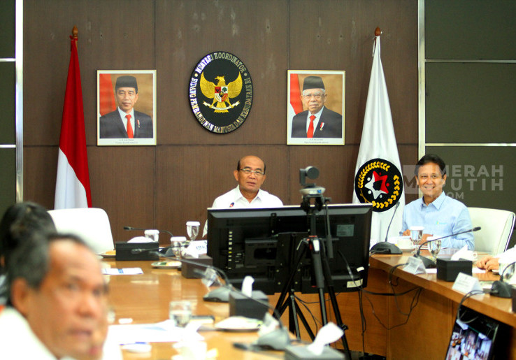 Menko PMK Dukung Mahasiswa Pakai Pinjol Buat Bayar Kuliah