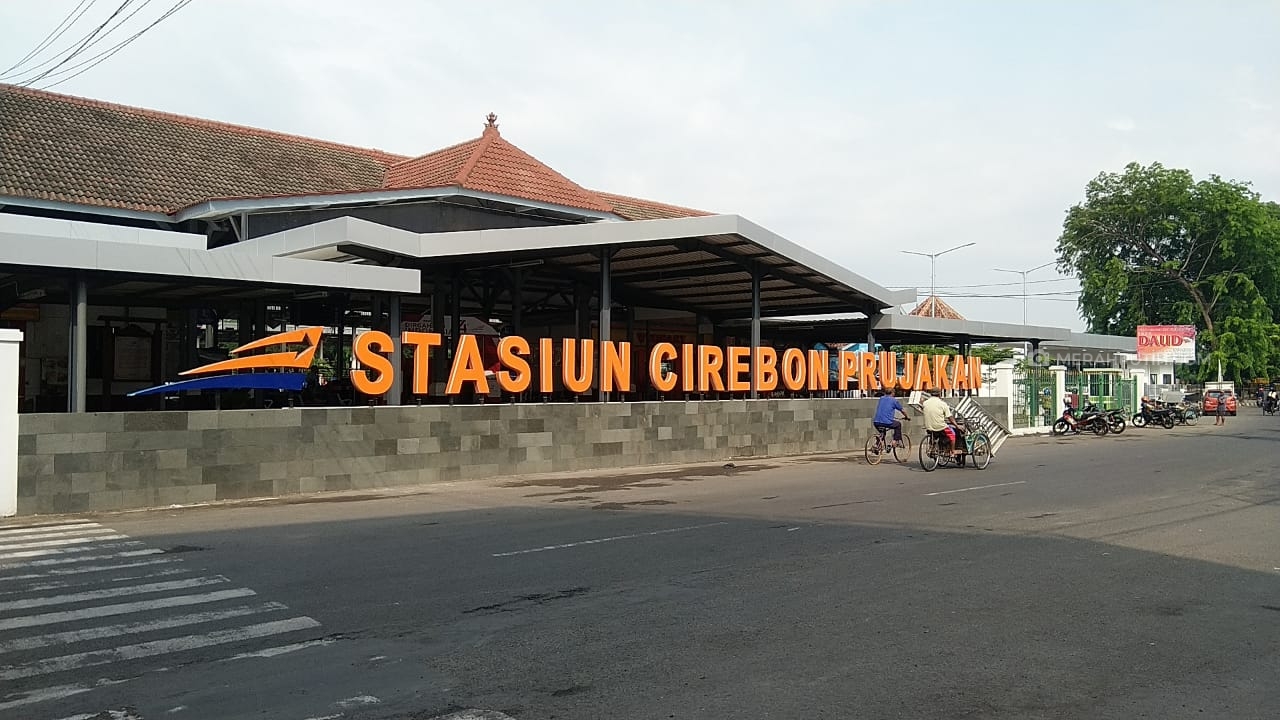 PT KAI Daop 3 Cirebon Prediksi Lonjakan Penumpang Naik 5 Persen Saat Libur Nataru