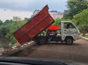 Viral Mobil DLH Jakarta Buang Sampah di Kali Pesanggrahan, Kepala Dinas Angkat Suara