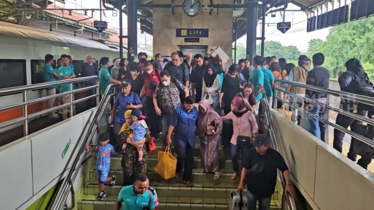 352 Ribu Tiket Kereta Api untuk Mudik Lebaran Ludes Terjual