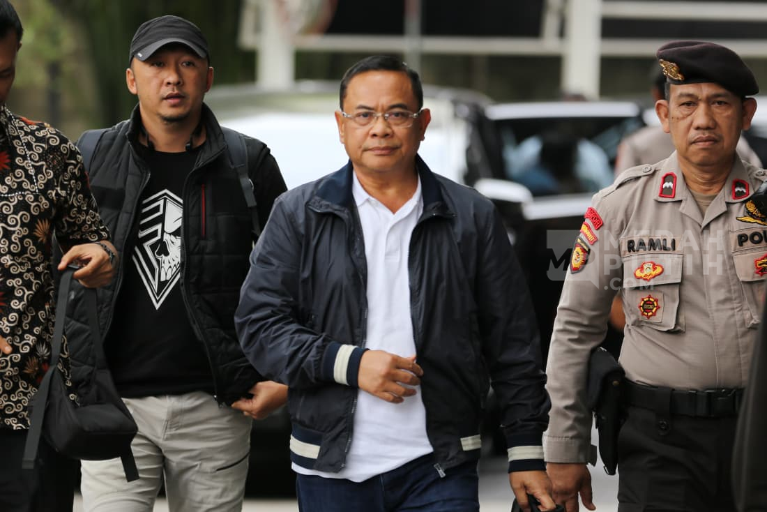 Terjaring OTT, Bupati Pati Sudewo Tiba di Gedung KPK