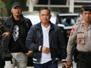 Terjaring OTT, Bupati Pati Sudewo Tiba di Gedung KPK