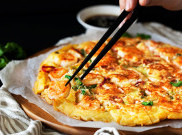 Jangan cuma Lihat di Drama Korea, Yuk Bikin Sendiri Pancake Udang yang Satu Ini