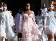 New York Fashion Week 2022 Digelar Luring dengan Protokol Kesehatan Ketat