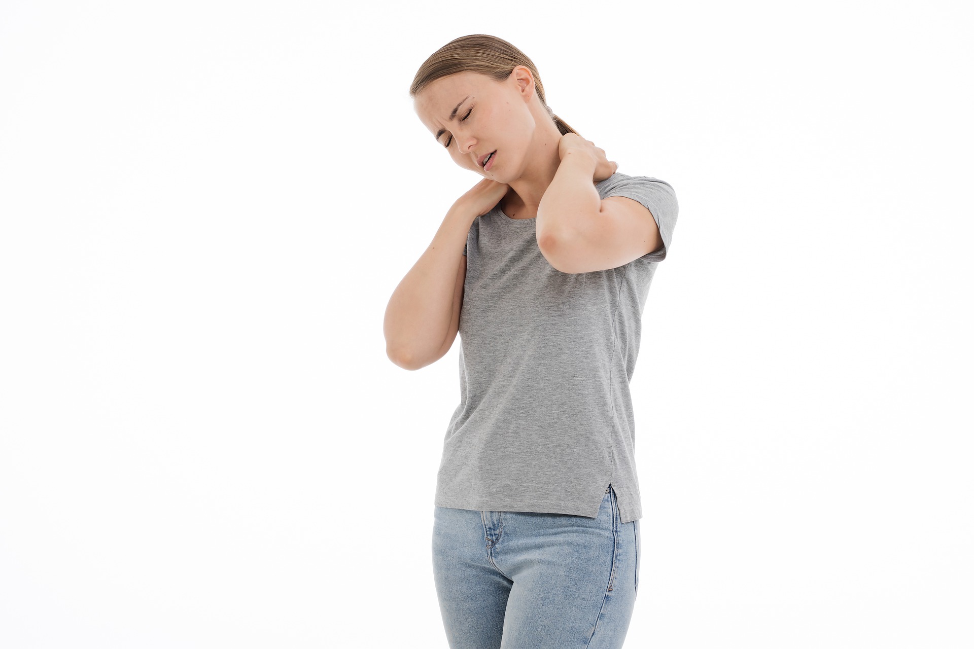 Bila terlalu sering, leher kamu bisa mengalami aus sendi (Foto: pixabay.com/nastya_gepp)