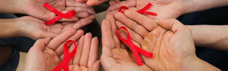 Tetap Bersinar, Selebritas ini Hidup dengan HIV/AIDS