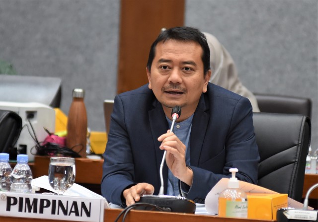 DPR RI Kritik Kebijakan Masuk Sekolah Jam 5 Pagi di NTT